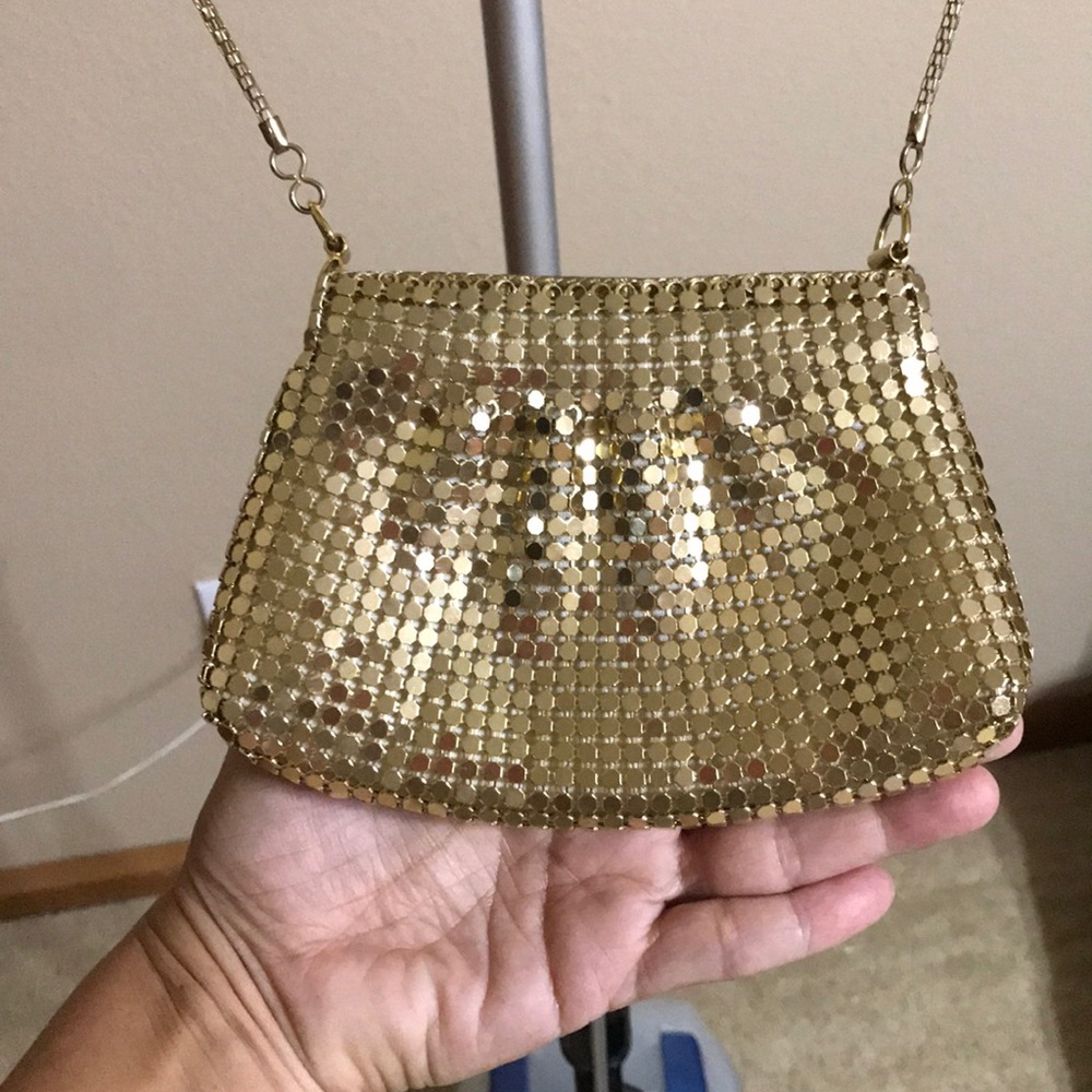 Small metal sequin clutch